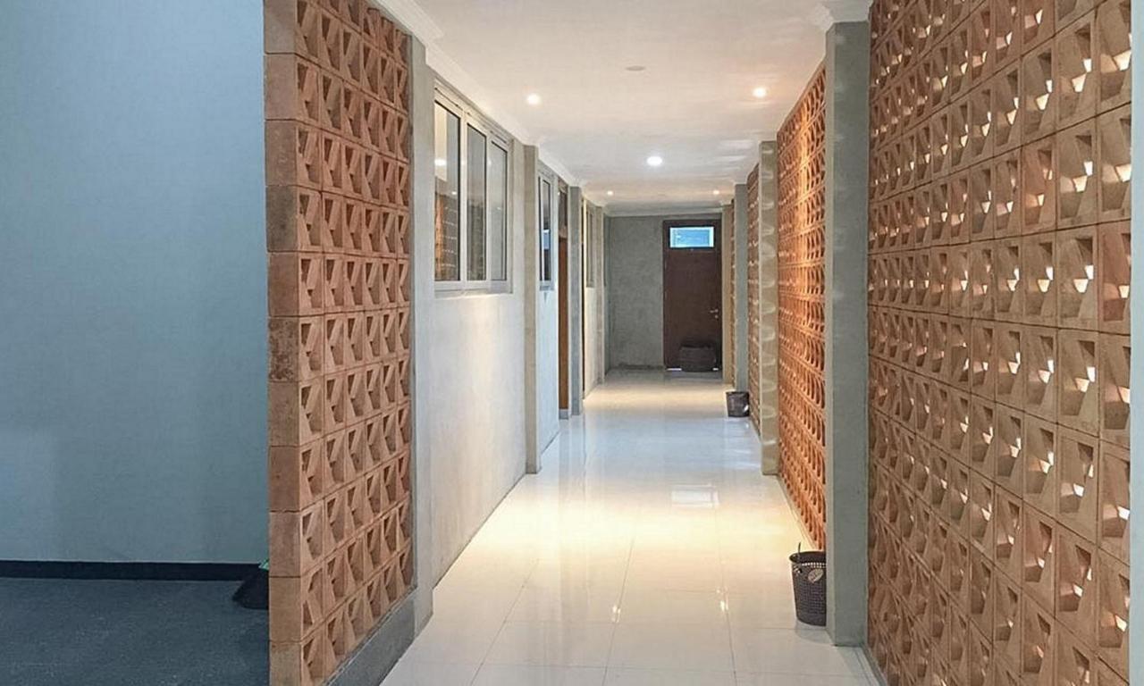 Hotel Reddoorz Near Wisata Paribendo Lawang Exterior foto